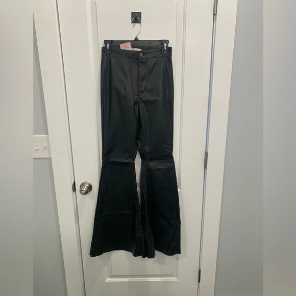 NWT Faux leather pants - Picture 3 of 8